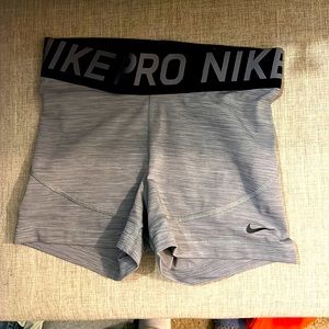 Nike pro